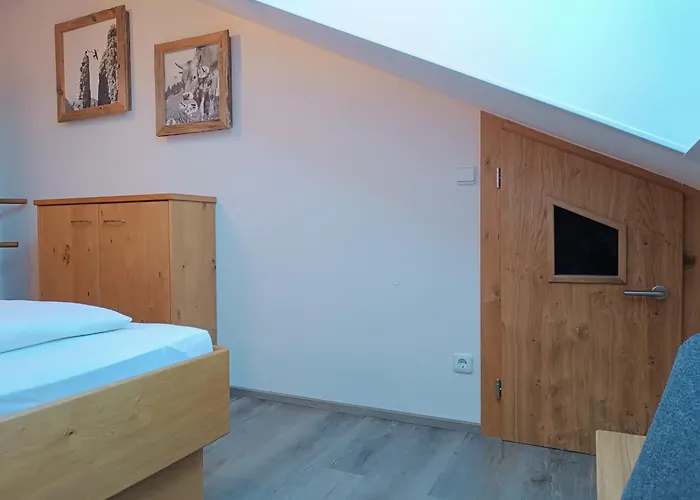 2-raum Gipfelstuermer - Hallenbad & Sauna フィッシェン